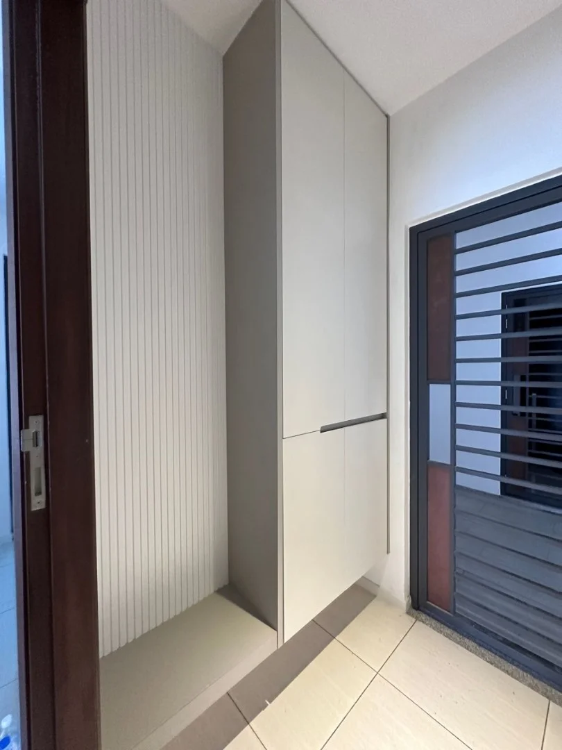 Material & Finish Selection - Whole House Cabinetry